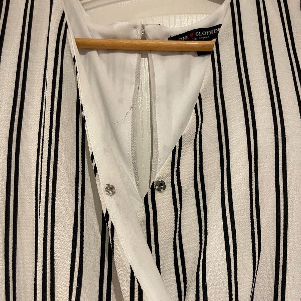 Adorable Striped Romper with Ruffle Detail - Picture 8 of 9